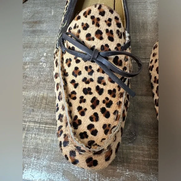Eddie Bauer leopard print faux fur kitten heel leather pointy toed shoes w bow - Picture 7 of 15